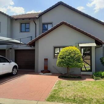 5 Bedroom Cluster in Ravenswood