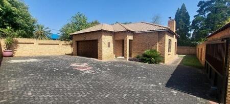 3 Bedroom Cluster in New Redruth