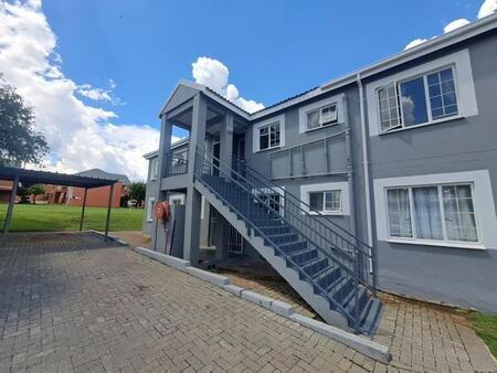 2 Bedroom Townhouse in Meyersdal