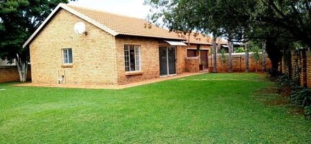 3 Bedroom House in Heuwelsig Estate