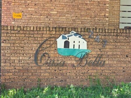 2 Bedroom Apartment in Die Hoewes