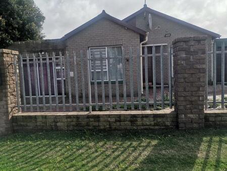 4 Bedroom House in Saldanha