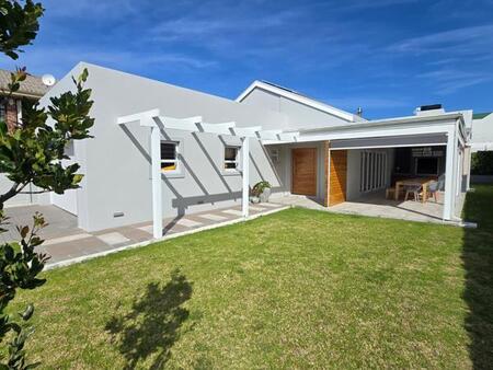 3 Bedroom House in Onrus