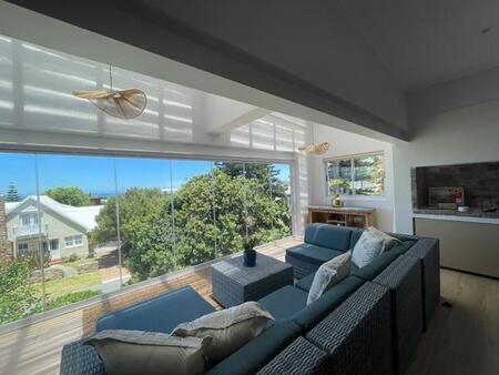 3 Bedroom House in Voelklip