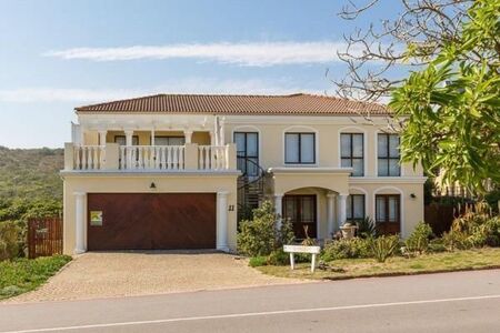 2 Bedroom Apartment in Myoli Beach