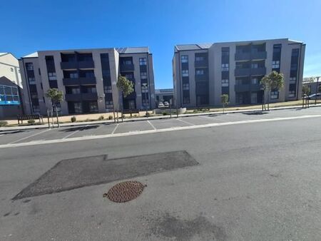 2 Bedroom Apartment in Parklands North