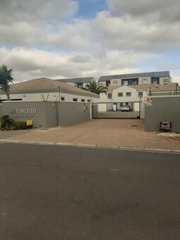2 Bedroom Duplex in Parklands