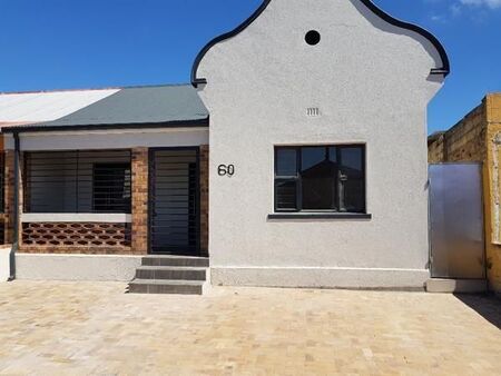 3 Bedroom House in Wynberg