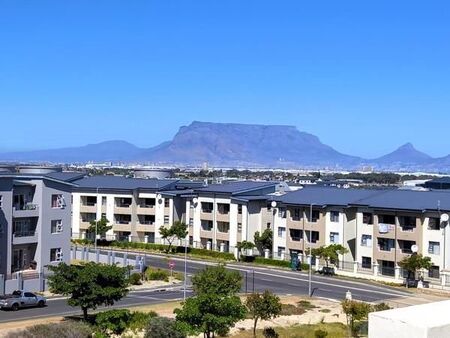 2 Bedroom Apartment in Burgundy Estate