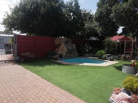 3 Bedroom House in Melkbosstrand
