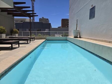 2 Bedroom Apartment in Sea Point