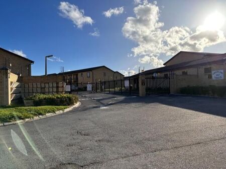 2 Bedroom Apartment in Gordons Bay Central