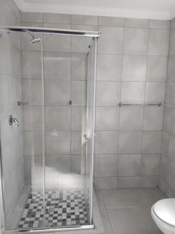 1 Bedroom Apartment in Barberton