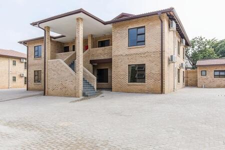 3 Bedroom Flat in Birdswood