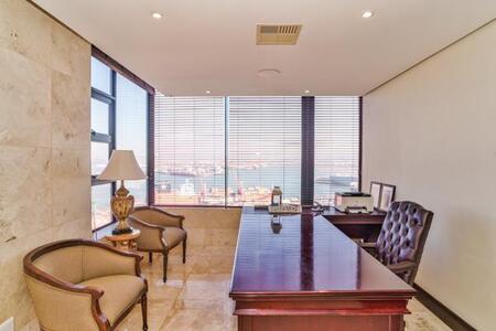 3 Bedroom Apartment in Point Waterfront