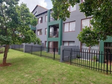 2 Bedroom Apartment in Honeydew