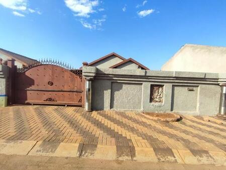 2 Bedroom House in Soshanguve