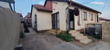 2 Bedroom House in Lotus Gardens