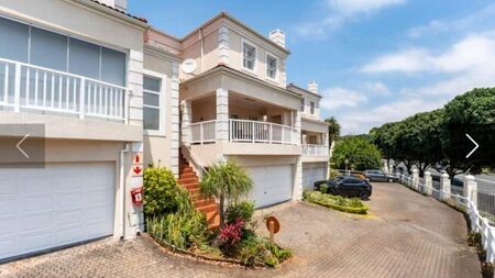 3 Bedroom duplex townhouse - sectional to rent in La Lucia Ridge, Umhlanga