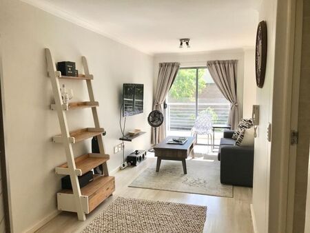 1 Bedroom apartment to rent in Rondebosch, Cape Town