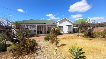 5 Bedroom house to rent in West Bank, Oudtshoorn
