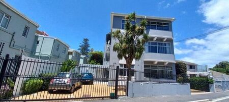 2 Bedroom apartment to rent in Rondebosch, Cape Town