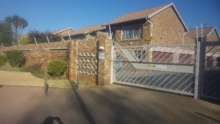 2 Bedroom Apartment in Westwood