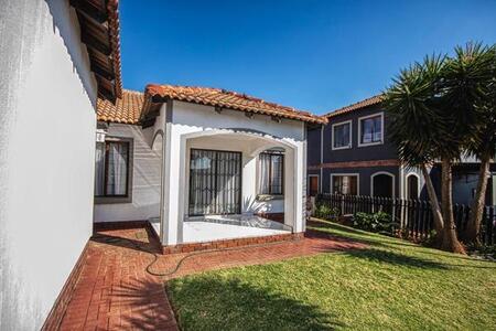 3 Bedroom House in Meyersig Lifestyle Estate