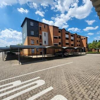 2 Bedroom Apartment in Heuweloord