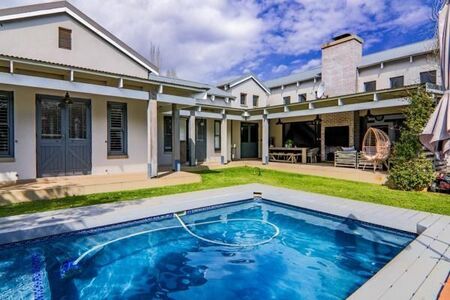 5 Bedroom House in Copperleaf