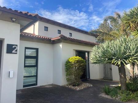 3 Bedroom House in Santareme