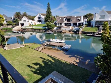 6 Bedroom House in St Francis Bay Canals