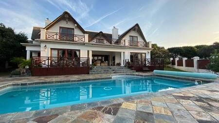 4 Bedroom House in St Francis Bay