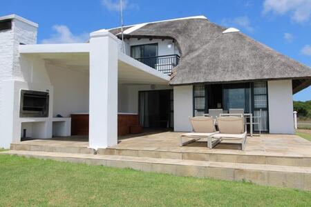 3 Bedroom House in St Francis Bay Canals