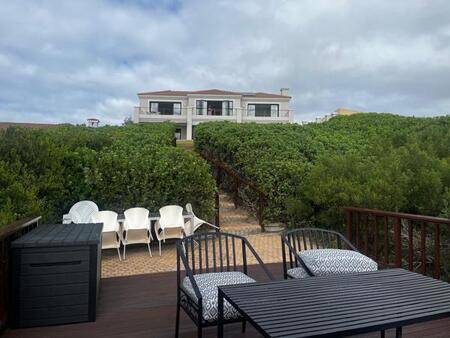 7 Bedroom House in Santareme