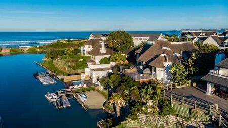 5 Bedroom House in St Francis Bay Canals