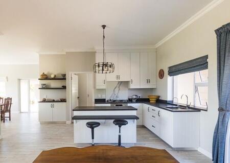 3 Bedroom House in Santareme