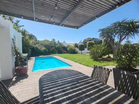 4 Bedroom House in St Francis Bay