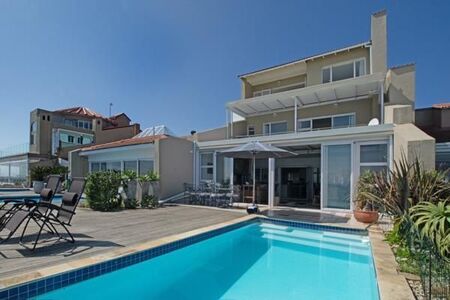 5 Bedroom House in St Francis Bay
