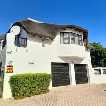 4 Bedroom House in St Francis Bay