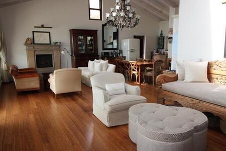 5 Bedroom House in Santareme