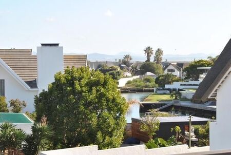 4 Bedroom House in St Francis Bay Canals