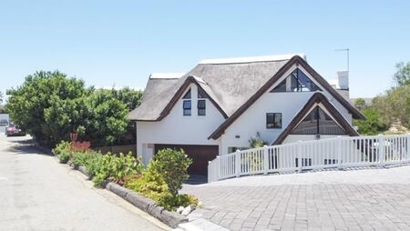 4 Bedroom House in St Francis Bay Canals