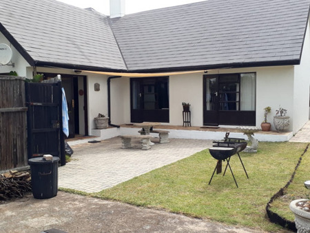 4 Bedroom House in St Francis Bay