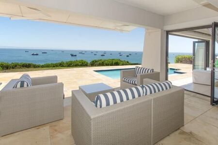 7 Bedroom House in Santareme