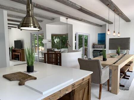 6 Bedroom House in St Francis Bay