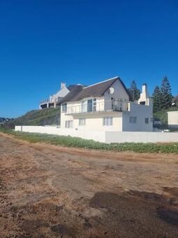 5 Bedroom House in St Francis Bay