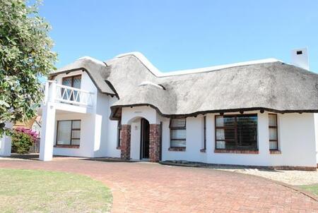 3 Bedroom House in St Francis Bay