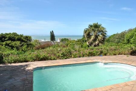 4 Bedroom House in St Francis Bay