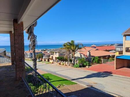 3 Bedroom House in Wavecrest